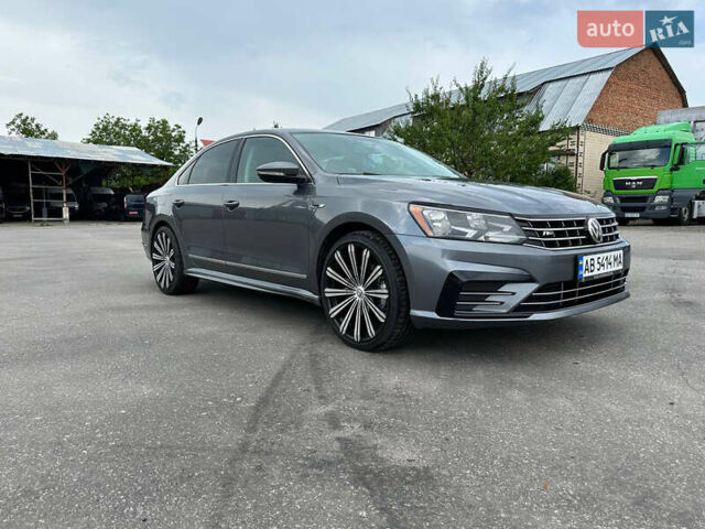Серый Фольксваген Пассат, объемом двигателя 1.8 л и пробегом 258 тыс. км за 13000 $, фото 1 на Automoto.ua