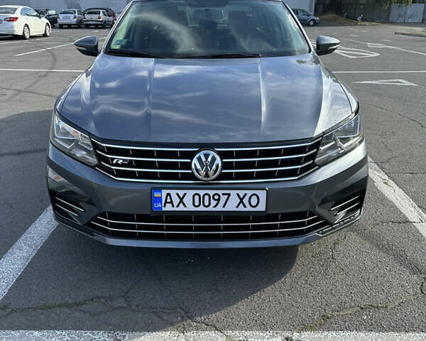 Сірий Фольксваген Пассат, об'ємом двигуна 2 л та пробігом 114 тис. км за 16500 $, фото 1 на Automoto.ua