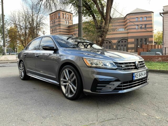 Серый Фольксваген Пассат, объемом двигателя 2 л и пробегом 155 тыс. км за 15500 $, фото 1 на Automoto.ua
