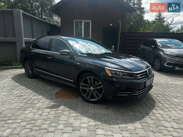 Серый Фольксваген Пассат, объемом двигателя 1.8 л и пробегом 137 тыс. км за 15000 $, фото 1 на Automoto.ua