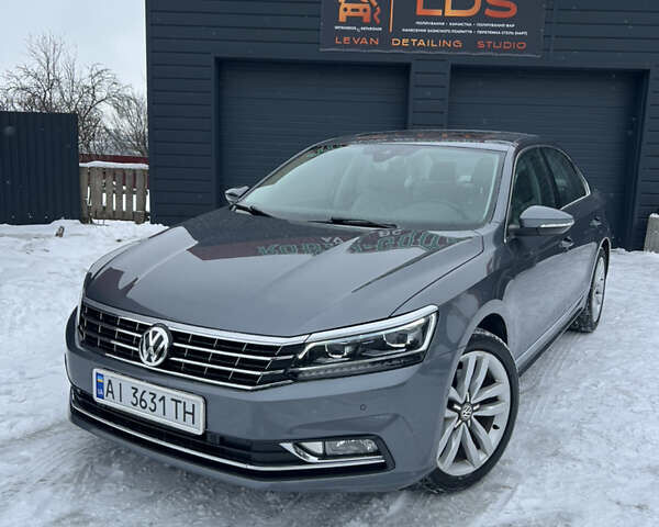 Серый Фольксваген Пассат, объемом двигателя 1.8 л и пробегом 149 тыс. км за 15500 $, фото 1 на Automoto.ua