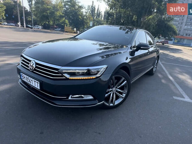 Серый Фольксваген Пассат, объемом двигателя 1.97 л и пробегом 103 тыс. км за 25700 $, фото 1 на Automoto.ua