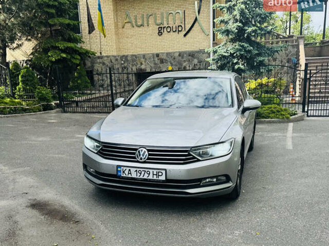 Серый Фольксваген Пассат, объемом двигателя 2 л и пробегом 248 тыс. км за 16750 $, фото 1 на Automoto.ua