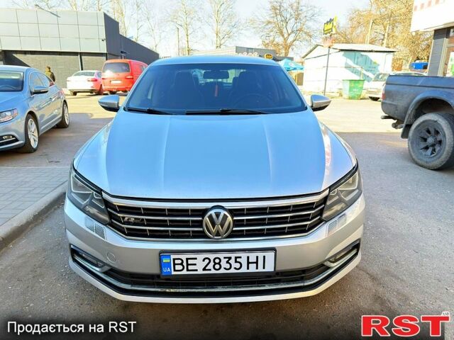 Сірий Фольксваген Пассат, об'ємом двигуна 1.8 л та пробігом 220 тис. км за 11000 $, фото 1 на Automoto.ua