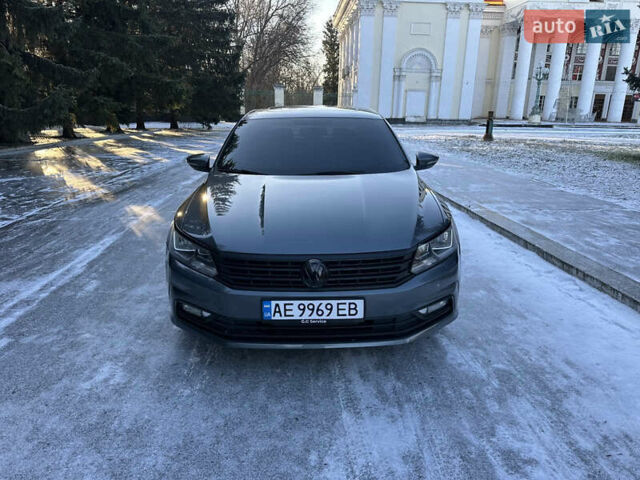 Сірий Фольксваген Пассат, об'ємом двигуна 1.8 л та пробігом 140 тис. км за 14000 $, фото 1 на Automoto.ua