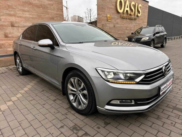 Серый Фольксваген Пассат, объемом двигателя 2 л и пробегом 214 тыс. км за 18099 $, фото 1 на Automoto.ua