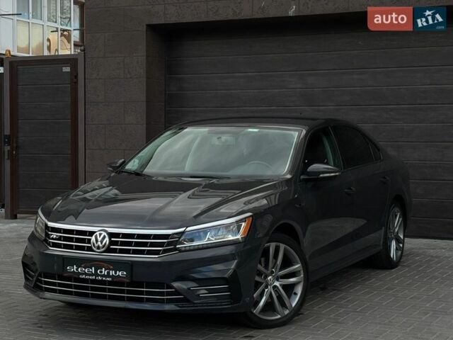 Сірий Фольксваген Пассат, об'ємом двигуна 2 л та пробігом 184 тис. км за 14499 $, фото 1 на Automoto.ua