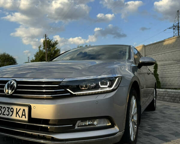 Серый Фольксваген Пассат, объемом двигателя 2 л и пробегом 160 тыс. км за 23500 $, фото 1 на Automoto.ua