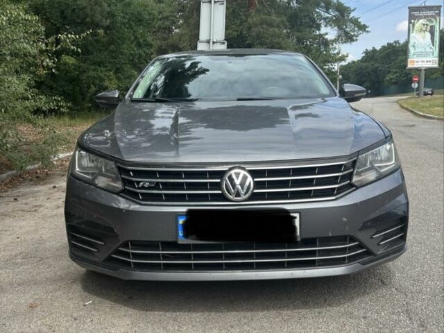 Сірий Фольксваген Пассат, об'ємом двигуна 0 л та пробігом 123 тис. км за 13700 $, фото 1 на Automoto.ua