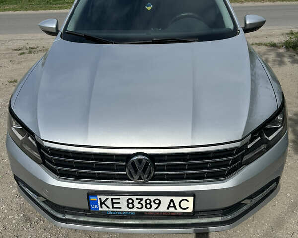 Серый Фольксваген Пассат, объемом двигателя 2 л и пробегом 50 тыс. км за 15999 $, фото 1 на Automoto.ua