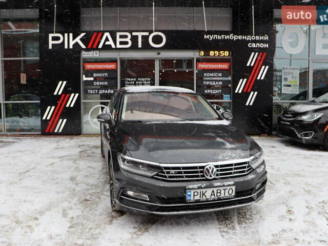 Серый Фольксваген Пассат, объемом двигателя 2 л и пробегом 110 тыс. км за 24900 $, фото 1 на Automoto.ua