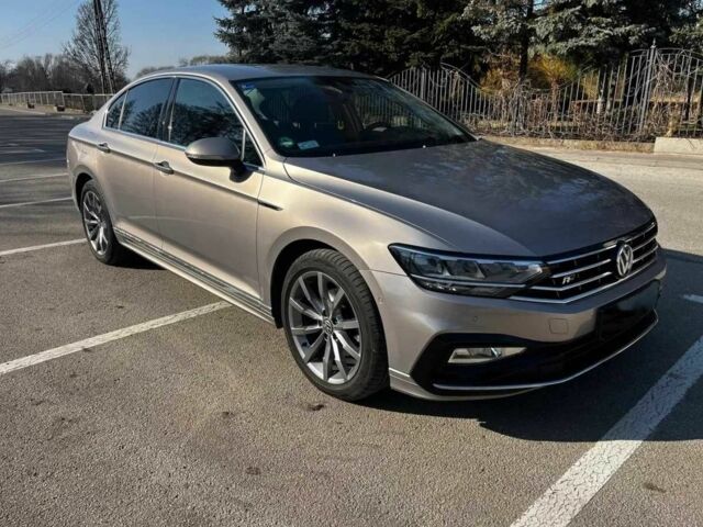 Серый Фольксваген Пассат, объемом двигателя 2 л и пробегом 89 тыс. км за 13300 $, фото 1 на Automoto.ua