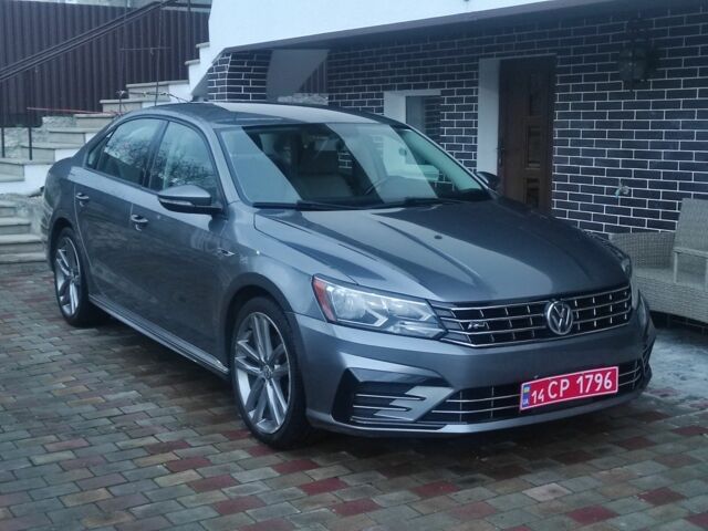 Серый Фольксваген Пассат, объемом двигателя 2 л и пробегом 260 тыс. км за 9900 $, фото 1 на Automoto.ua