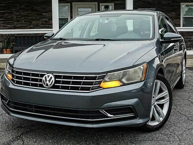 Фольксваген Пассат 2019 в Львове на Automoto.ua Серый Фольксваген Пассат, объемом двигателя 2 л и пробегом 40 тыс. км за 7500 $, фото 1 на Automoto.ua