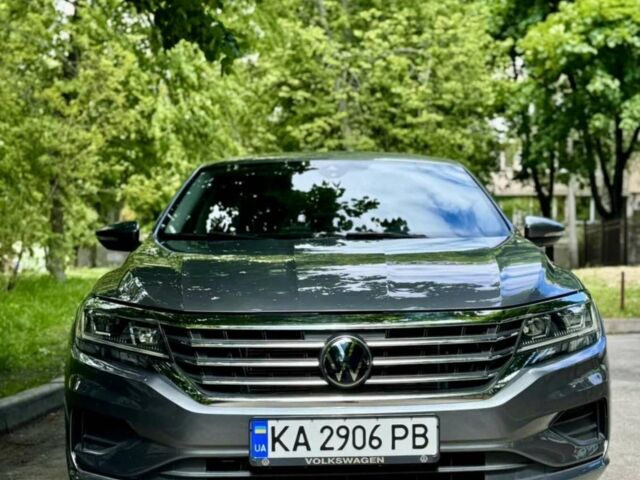 Серый Фольксваген Пассат, объемом двигателя 2 л и пробегом 135 тыс. км за 17500 $, фото 1 на Automoto.ua