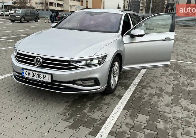 Серый Фольксваген Пассат, объемом двигателя 1.97 л и пробегом 230 тыс. км за 22150 $, фото 1 на Automoto.ua