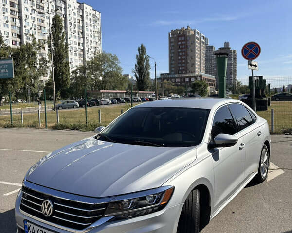 Сірий Фольксваген Пассат, об'ємом двигуна 2 л та пробігом 128 тис. км за 16900 $, фото 1 на Automoto.ua