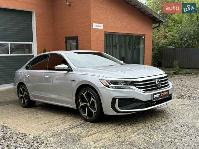 Серый Фольксваген Пассат, объемом двигателя 0 л и пробегом 125 тыс. км за 19000 $, фото 1 на Automoto.ua