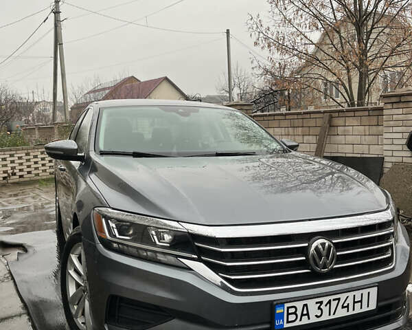 Серый Фольксваген Пассат, объемом двигателя 1.98 л и пробегом 114 тыс. км за 16000 $, фото 1 на Automoto.ua