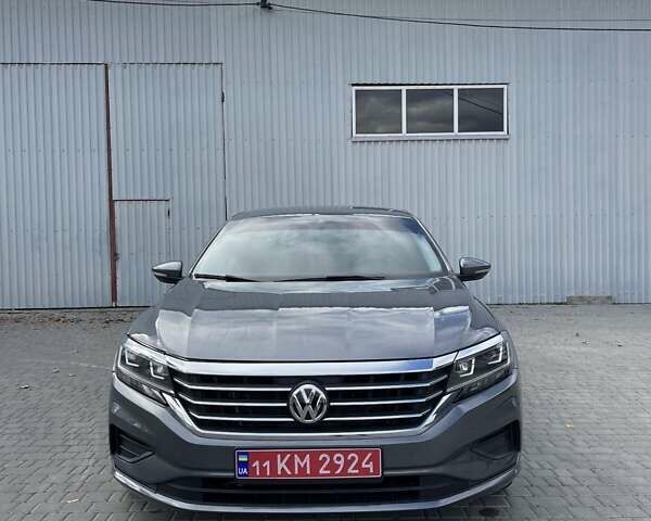 Фольксваген Пассат 2021 в Белой Церкве на Automoto.ua Серый Фольксваген Пассат, объемом двигателя 2 л и пробегом 124 тыс. км за 15300 $, фото 1 на Automoto.ua