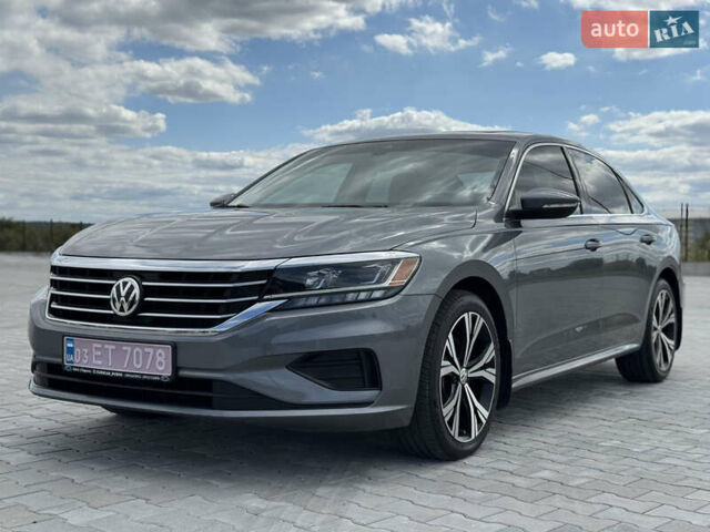 Фольксваген Пассат 2021 у Дубно на Automoto.ua Сірий Фольксваген Пассат, об'ємом двигуна 2 л та пробігом 162 тис. км за 16499 $, фото 1 на Automoto.ua