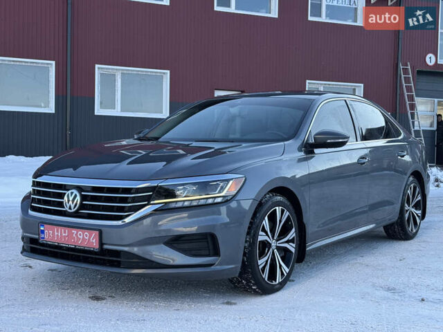 Серый Фольксваген Пассат, объемом двигателя 2 л и пробегом 164 тыс. км за 16299 $, фото 1 на Automoto.ua