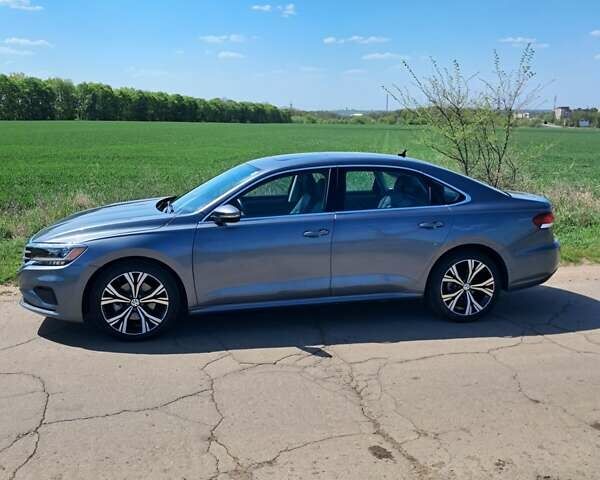 Серый Фольксваген Пассат, объемом двигателя 1.98 л и пробегом 93 тыс. км за 17500 $, фото 1 на Automoto.ua