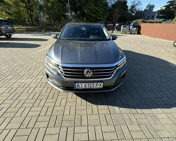 Фольксваген Пассат 2021 у Києві на Automoto.ua Сірий Фольксваген Пассат, об'ємом двигуна 1.98 л та пробігом 92 тис. км за 18650 $, фото 1 на Automoto.ua