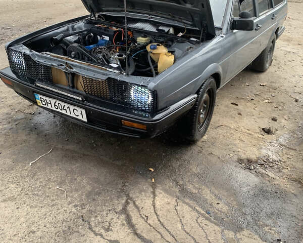 Сірий Фольксваген Пассат, об'ємом двигуна 2.32 л та пробігом 430 тис. км за 1100 $, фото 1 на Automoto.ua