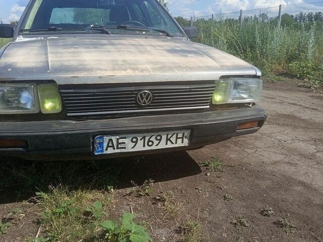 Серый Фольксваген Пассат, объемом двигателя 1.6 л и пробегом 270 тыс. км за 784 $, фото 1 на Automoto.ua