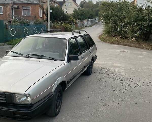 Сірий Фольксваген Пассат, об'ємом двигуна 1.8 л та пробігом 300 тис. км за 472 $, фото 1 на Automoto.ua