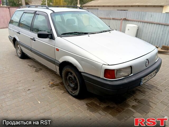 Серый Фольксваген Пассат, объемом двигателя 1.9 л и пробегом 200 тыс. км за 1350 $, фото 1 на Automoto.ua