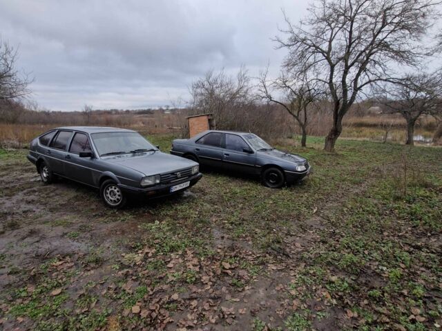 Серый Фольксваген Пассат, объемом двигателя 1.6 л и пробегом 207 тыс. км за 1500 $, фото 1 на Automoto.ua