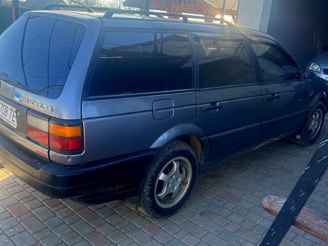 Серый Фольксваген Пассат, объемом двигателя 1.8 л и пробегом 289 тыс. км за 1900 $, фото 1 на Automoto.ua