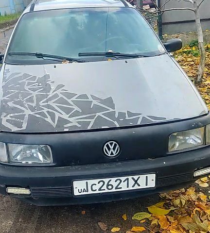 Серый Фольксваген Пассат, объемом двигателя 2 л и пробегом 100 тыс. км за 900 $, фото 1 на Automoto.ua