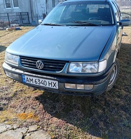 Серый Фольксваген Пассат, объемом двигателя 1.8 л и пробегом 517 тыс. км за 2050 $, фото 1 на Automoto.ua