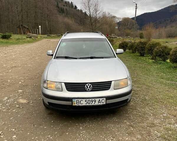 Серый Фольксваген Пассат, объемом двигателя 1.78 л и пробегом 360 тыс. км за 2800 $, фото 1 на Automoto.ua