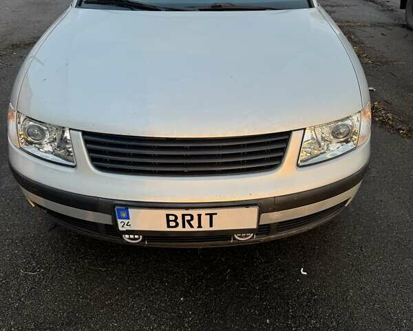 Серый Фольксваген Пассат, объемом двигателя 1.78 л и пробегом 358 тыс. км за 3900 $, фото 1 на Automoto.ua