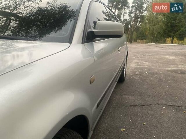 Серый Фольксваген Пассат, объемом двигателя 1.6 л и пробегом 255 тыс. км за 3300 $, фото 1 на Automoto.ua