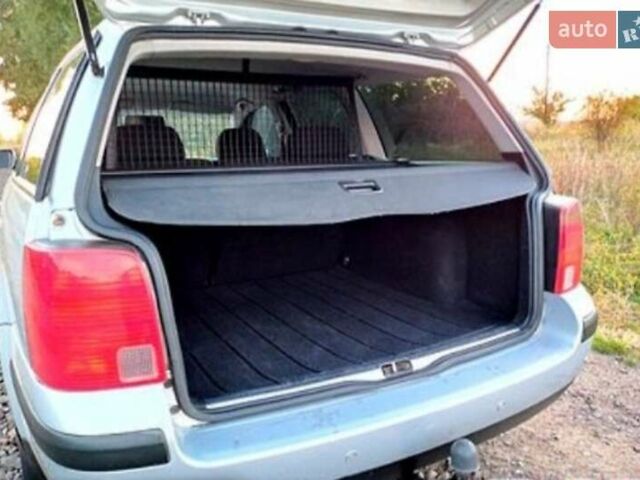 Сірий Фольксваген Пассат, об'ємом двигуна 1.8 л та пробігом 205 тис. км за 4300 $, фото 1 на Automoto.ua