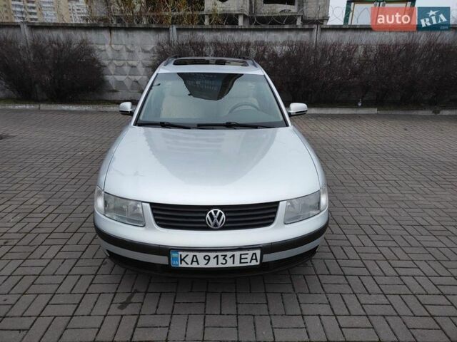 Серый Фольксваген Пассат, объемом двигателя 1.8 л и пробегом 383 тыс. км за 4500 $, фото 1 на Automoto.ua