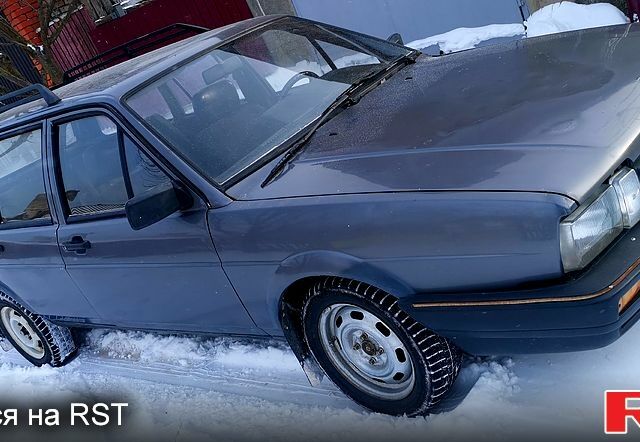 Сірий Фольксваген Пассат, об'ємом двигуна 1.8 л та пробігом 330 тис. км за 990 $, фото 1 на Automoto.ua