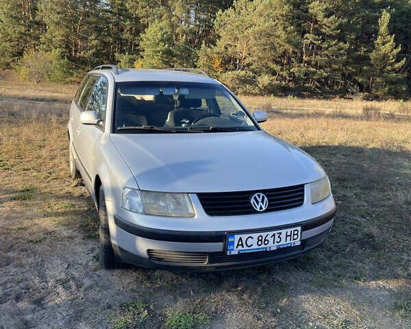 Серый Фольксваген Пассат, объемом двигателя 1.9 л и пробегом 366 тыс. км за 4200 $, фото 1 на Automoto.ua