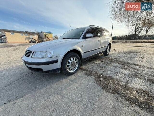 Серый Фольксваген Пассат, объемом двигателя 1.9 л и пробегом 490 тыс. км за 3600 $, фото 1 на Automoto.ua