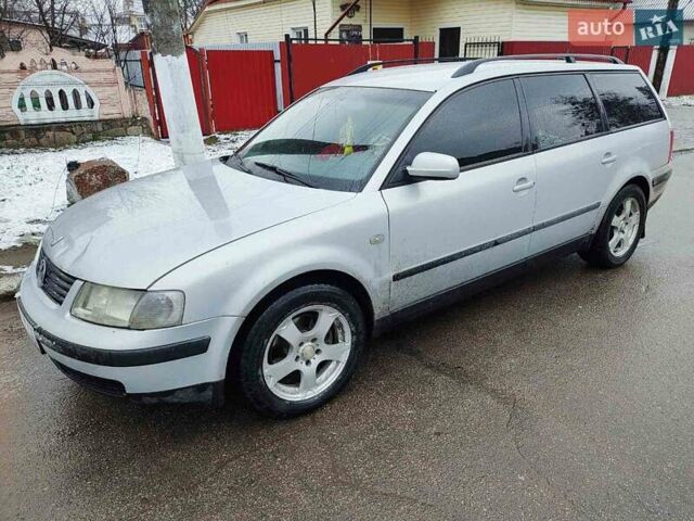 Серый Фольксваген Пассат, объемом двигателя 1.9 л и пробегом 350 тыс. км за 2250 $, фото 1 на Automoto.ua