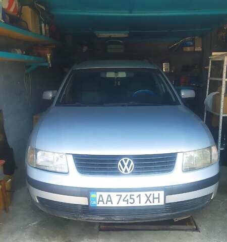 Серый Фольксваген Пассат, объемом двигателя 1.9 л и пробегом 330 тыс. км за 4300 $, фото 1 на Automoto.ua