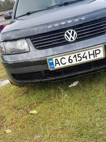 Серый Фольксваген Пассат, объемом двигателя 1.8 л и пробегом 385 тыс. км за 3600 $, фото 1 на Automoto.ua