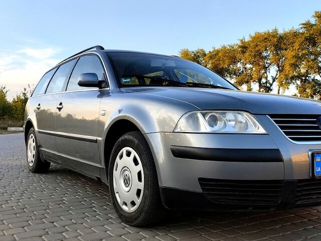 Сірий Фольксваген Пассат, об'ємом двигуна 1.6 л та пробігом 270 тис. км за 4900 $, фото 1 на Automoto.ua