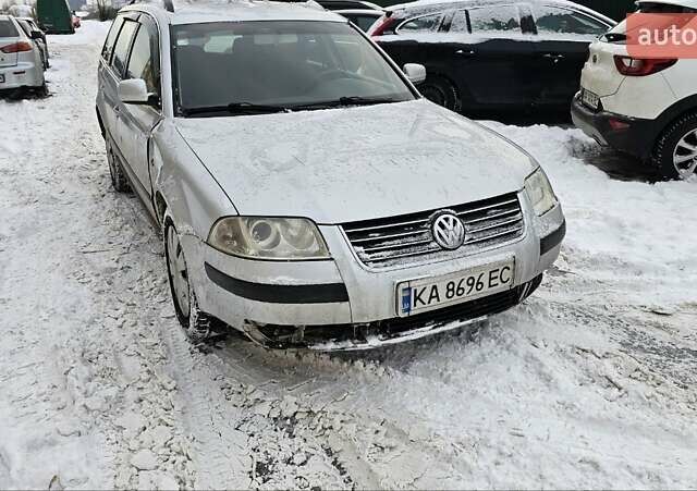 Серый Фольксваген Пассат, объемом двигателя 1.9 л и пробегом 330 тыс. км за 3450 $, фото 1 на Automoto.ua