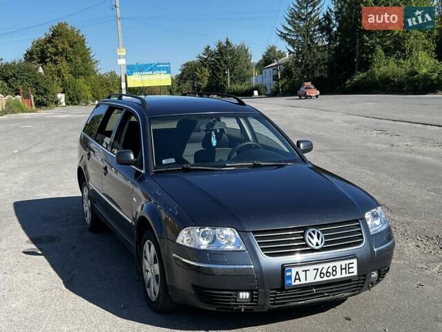Сірий Фольксваген Пассат, об'ємом двигуна 2.5 л та пробігом 300 тис. км за 3800 $, фото 1 на Automoto.ua